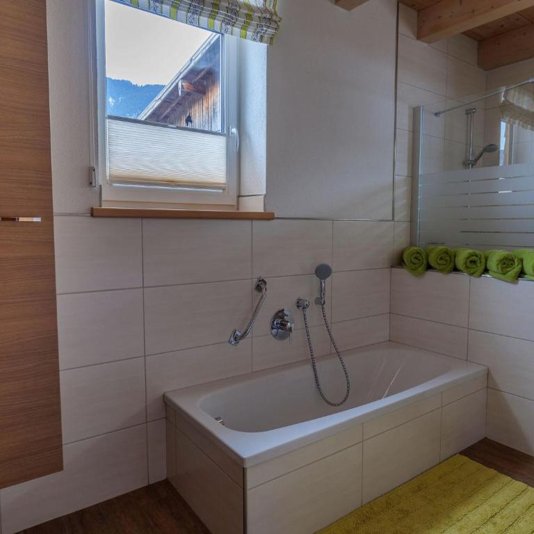 Chalet near Passthurn Ski Area Kitzbühel - Ferienhaus mit 3 Schlafzimmern - 28