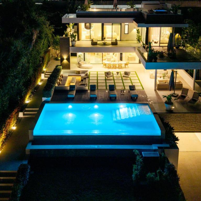 VACATION MARBELLA I Villa Almost Heaven, Private Heated Pool, Prime Location Golf Valley, Minutes to Puerto Banus, Hot Tub, GYM, World-Class Dining - Villa Supérieure - 20