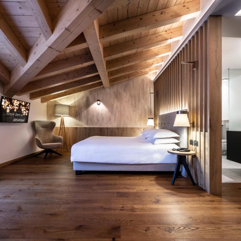 Ciampedie Luxury Alpine Spa Hotel - Junior Suite - 6