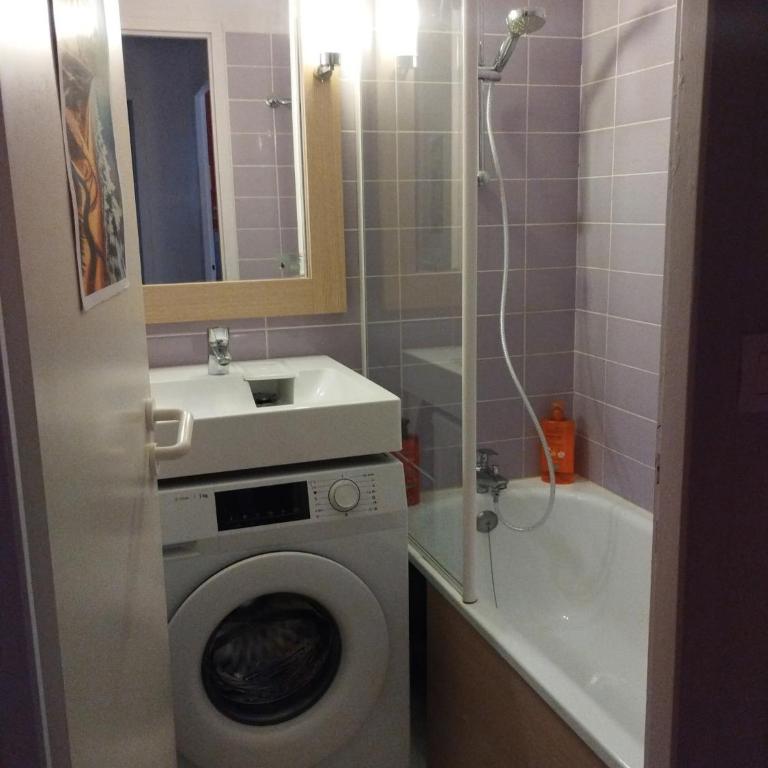 Appartement 6 personnes, 40m2, lave-linge, 2 salles de bain, grand balcon, piscine et proche golf - Appartement 2 Chambres - 5