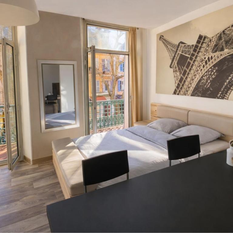 Studio lumineux avec balcon à Hyères - Appartement 1 Chambre - 21