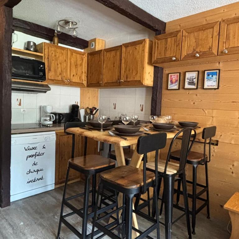 Logement au pied des pistes terrasse sud ouest - Appartement 1 Chambre - 9