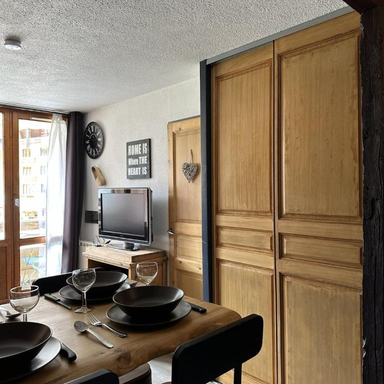 Logement au pied des pistes terrasse sud ouest - Appartement 1 Chambre - 11