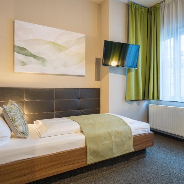 JOESEPP´S HOTEL am Hallhof - Einzelzimmer - 4