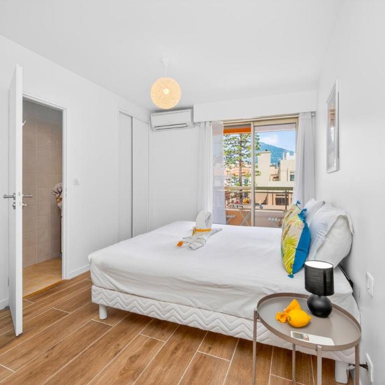 BOYER - Somptueux 3 pièces Carré d'Or Menton Parking privé - Two-Bedroom Deluxe Apartment with Balcony - 7