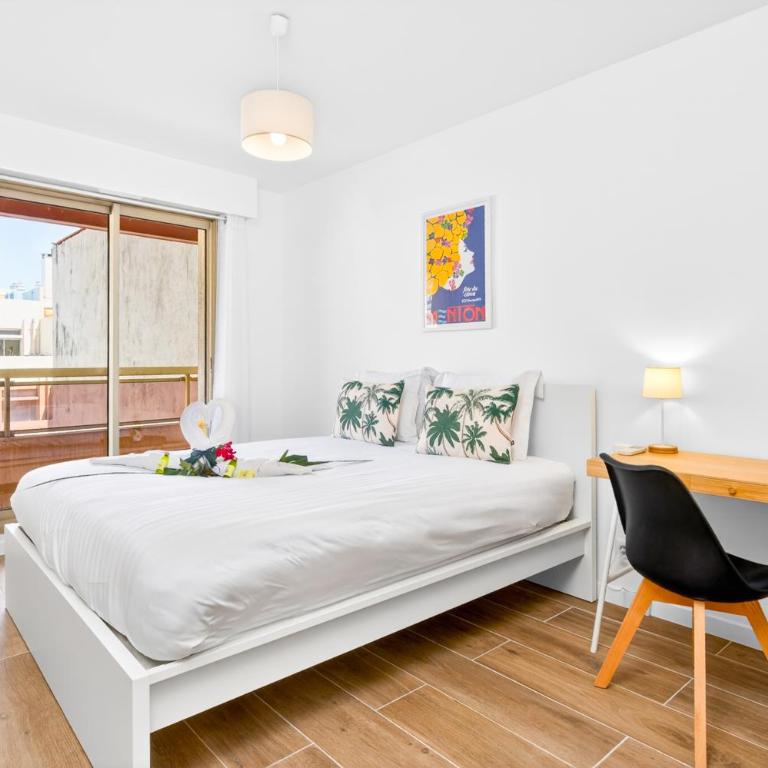 BOYER - Somptueux 3 pièces Carré d'Or Menton Parking privé - Two-Bedroom Deluxe Apartment with Balcony - 16
