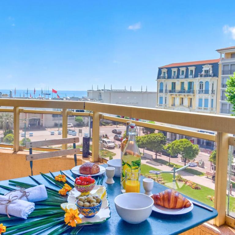 BOYER - Somptueux 3 pièces Carré d'Or Menton Parking privé - Two-Bedroom Deluxe Apartment with Balcony - 34