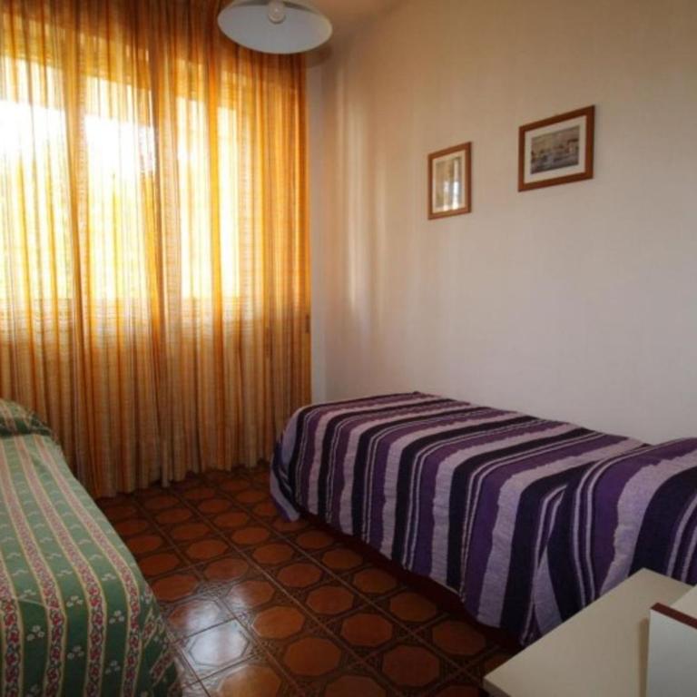 Beachside family villa with large, enclosed garden - Appartamento - 6