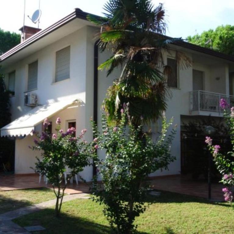 Beachside family villa with large, enclosed garden - Appartamento - 1