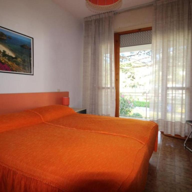 Beachside family villa with large, enclosed garden - Appartamento - 12