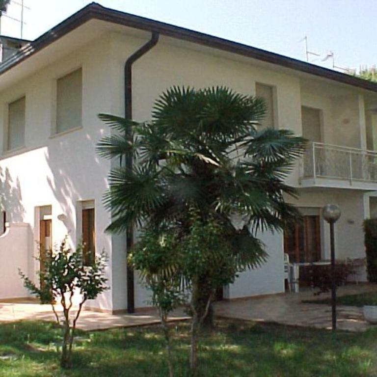 Beachside family villa with large, enclosed garden - Appartamento - 17