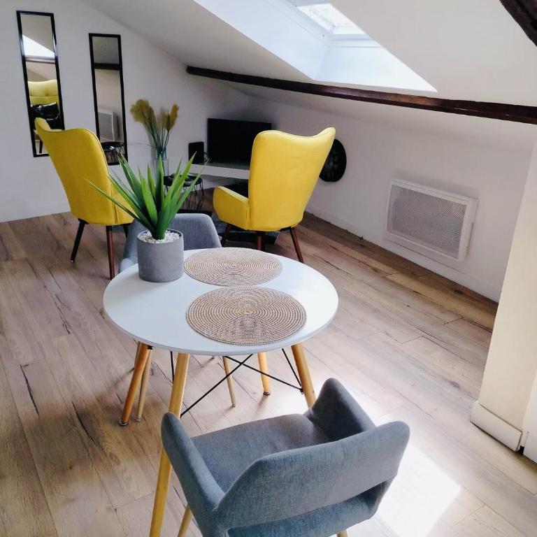 Casa Balzac – T2 - Appartement 1 Chambre Deluxe - Vue sur Ville - 10