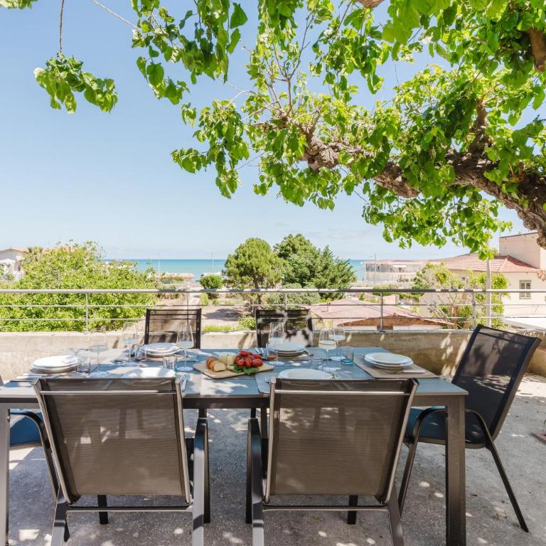 Villa Colombia, a 300 mt dalla spiaggia - Villa with Sea View - 1