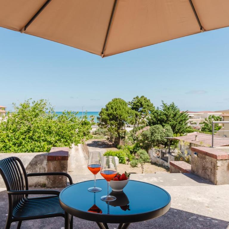 Villa Colombia, a 300 mt dalla spiaggia - Villa with Sea View - 14