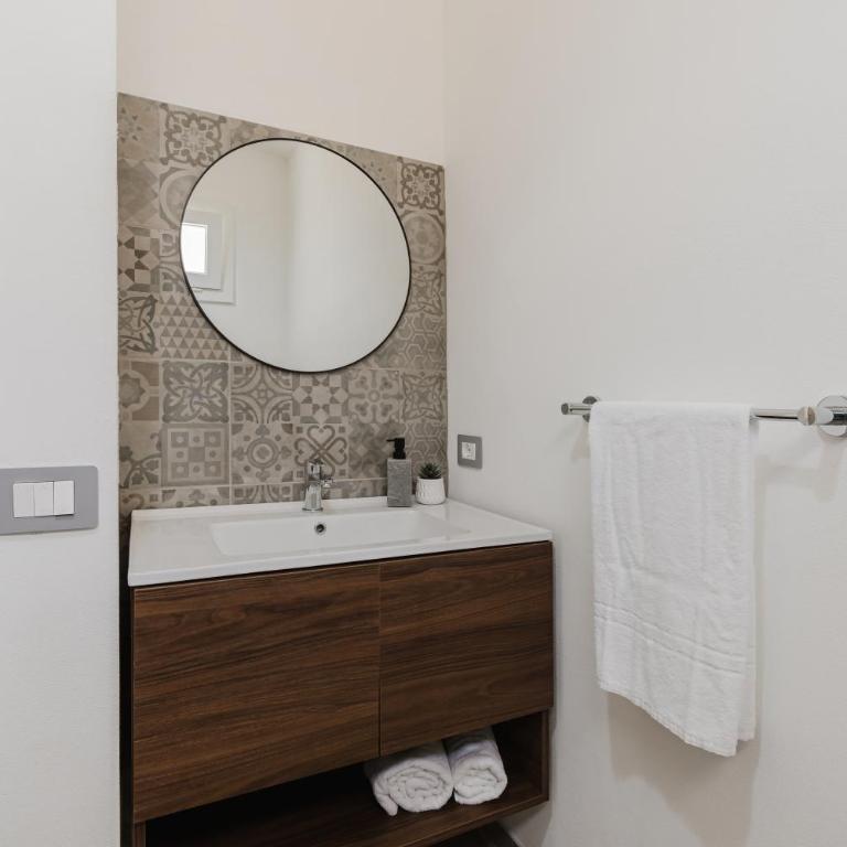 Villa Colombia, a 300 mt dalla spiaggia - Villa with Sea View - 20