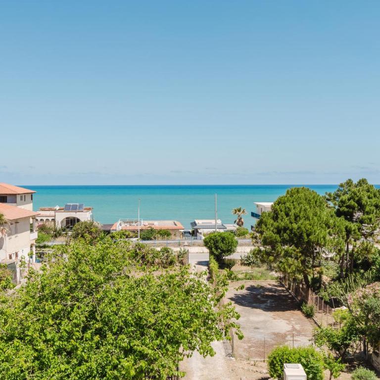 Villa Colombia, a 300 mt dalla spiaggia - Villa with Sea View - 30