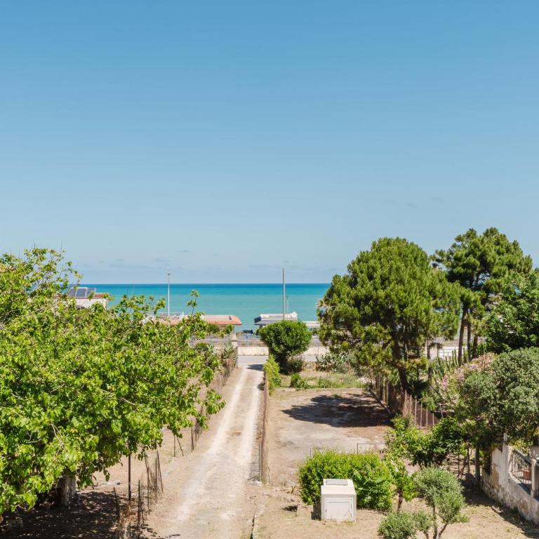 Villa Colombia, a 300 mt dalla spiaggia - Villa with Sea View - 44