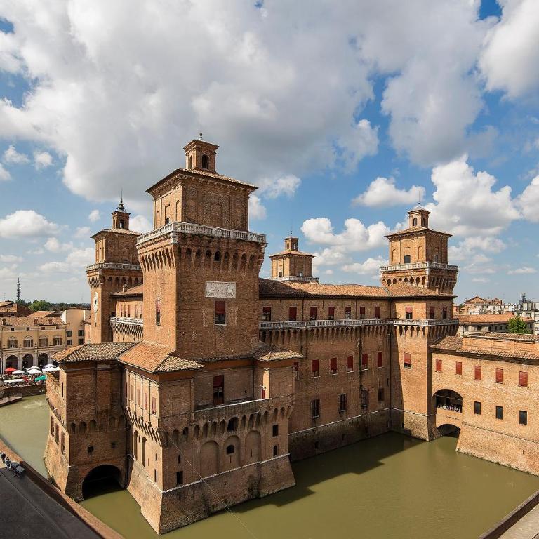 Mansarda condizionata e posto auto in centro Padova - no ztl - Roby Wood - Appartamento con 1 Camera da Letto - 56