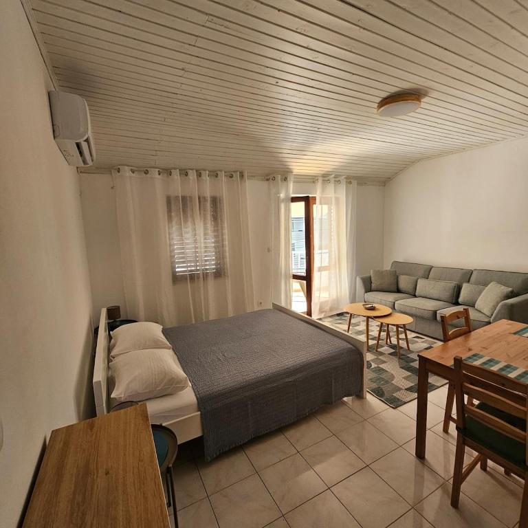 Lola Premium - One-Bedroom Apartment - 3