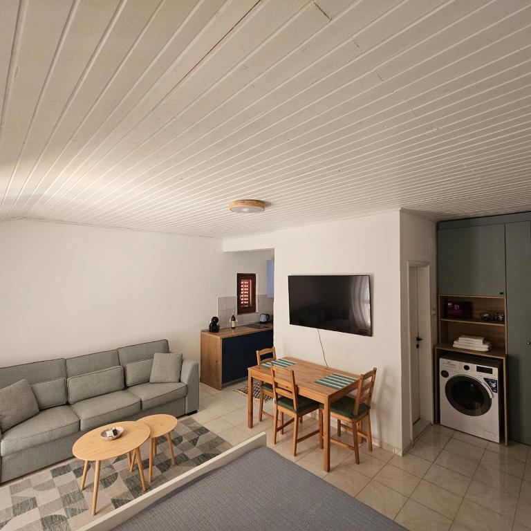 Lola Premium - One-Bedroom Apartment - 6