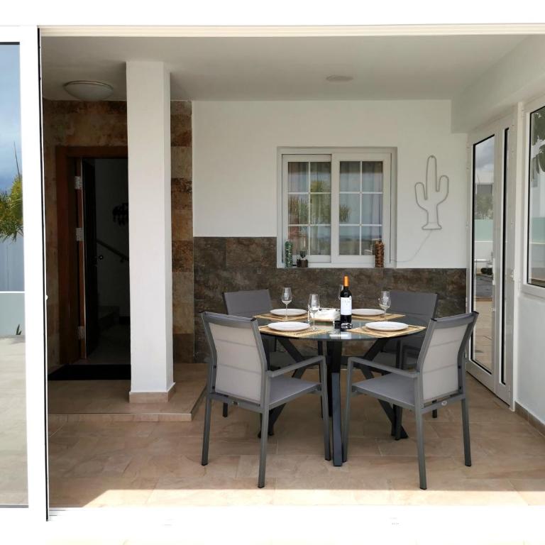 Villa Cactus - Two-Bedroom House - 26