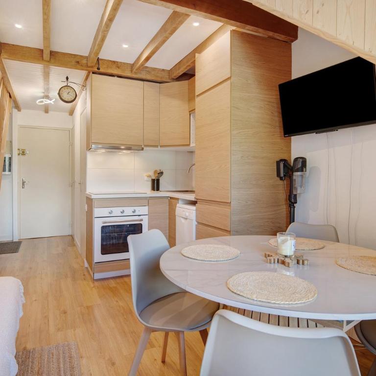 Duplex 6 pers. vue montagne & ski - Appartement 2 Chambres Deluxe avec Balcon - 14
