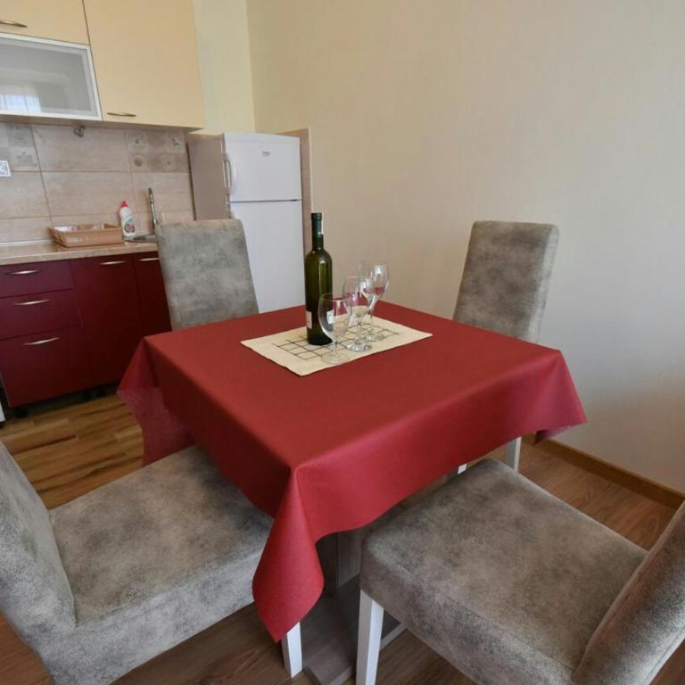 Apartments Anastasija - One-Bedroom Apartment with Sea View - 1