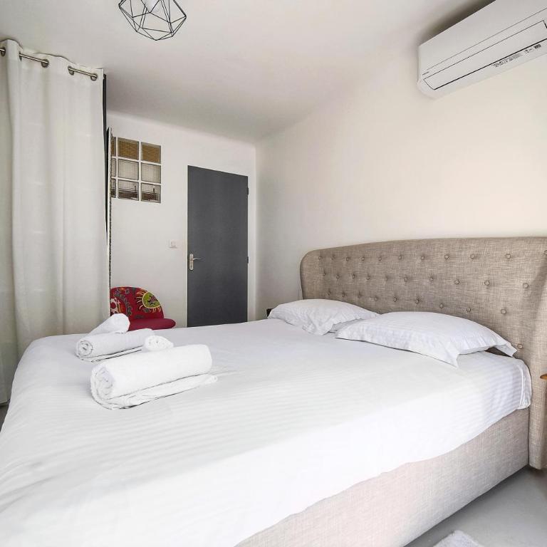 FRGK Alexandre III Élégant T2 Terrasse Résidence Standing & Sécurisée - Appartement 1 Chambre - 21