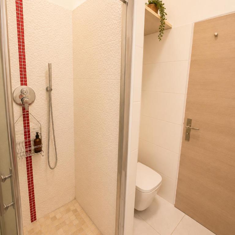 Studio with private garden in St Laurent du Var - Appartamento con 1 Camera da Letto - 12