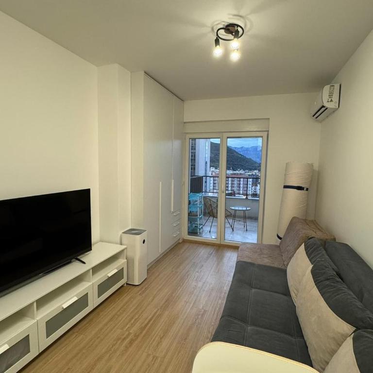Comfort Coziness Cleanliness Style for a Couple in a New House - One-Bedroom Apartment - 5