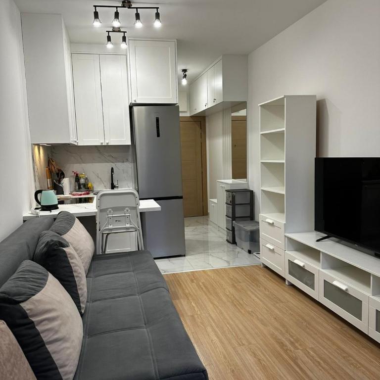 Comfort Coziness Cleanliness Style for a Couple in a New House - One-Bedroom Apartment - 11