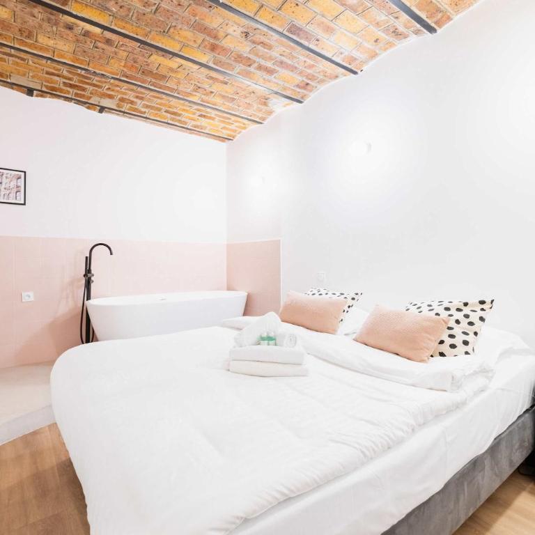 Logement Premium avec Grande Salle de Bain - 6P - Appartement - 1