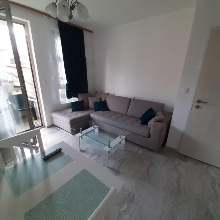 Atina Budva - One-Bedroom Apartment - 2