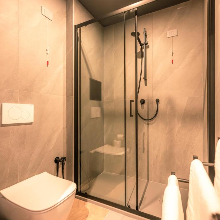 Boutique Casa Giulietta Sirmione - Suite Deluxe con Vasca Idromassaggio - 9