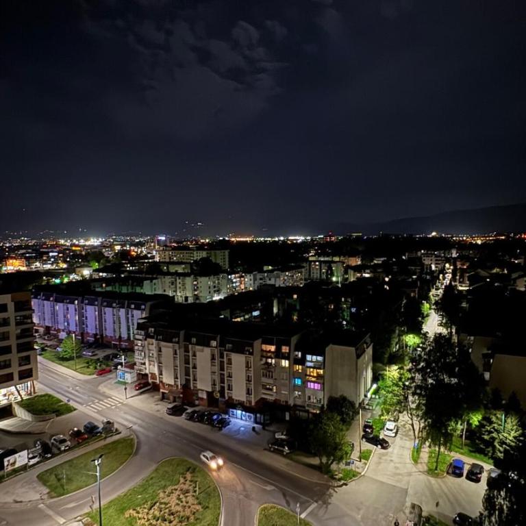 Sarajevo Apartment place4you - Two-Bedroom Apartment with Balcony and Terrace - 27