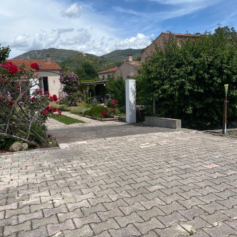 Super maison 5 pièces avec jardin - Villa de 3 dormitorios - 11