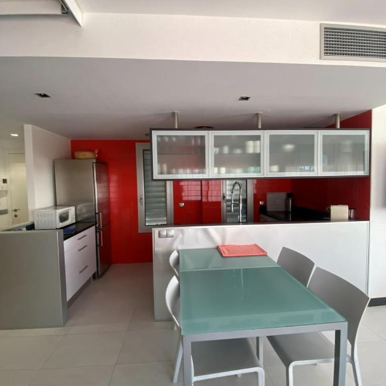 Apartamentos en Rocamaura - Three-Bedroom Apartment - 1