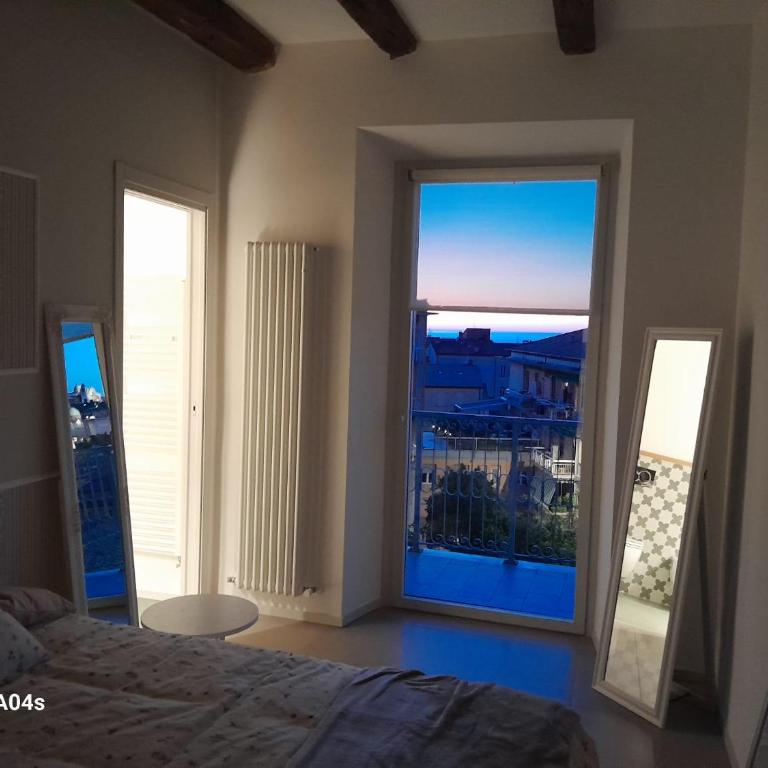 Ancona centro Luxury Apartment Via Torrioni 23 - Appartamento con 2 Camere da Letto - 2