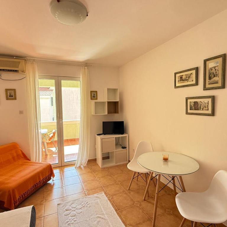 Cozy studio 1 - One-Bedroom Apartment - 9