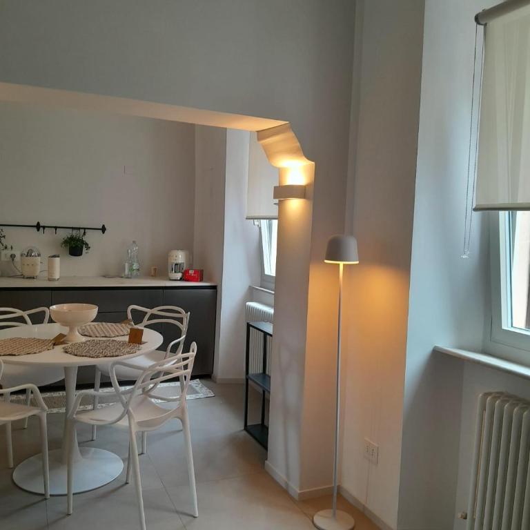 Ancona centro Luxury Apartment Via Torrioni 23 - Appartamento con 2 Camere da Letto - 4
