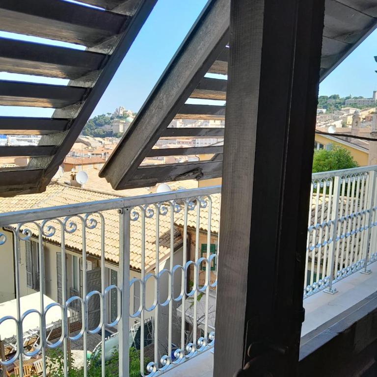 Ancona centro Luxury Apartment Via Torrioni 23 - Appartamento con 2 Camere da Letto - 10