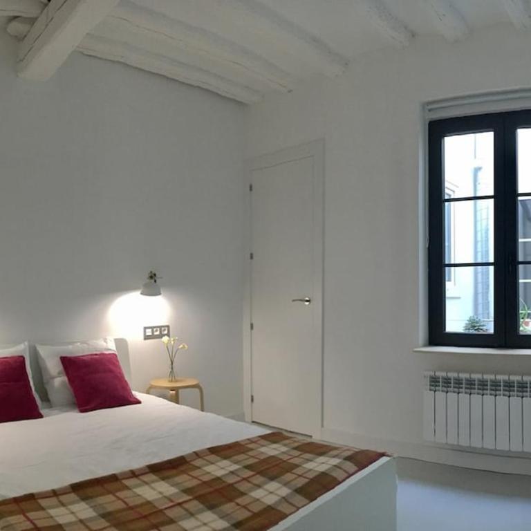 La Reinalda Logroño Casco Antiguoquio extra garage - Two-Bedroom Apartment - 48