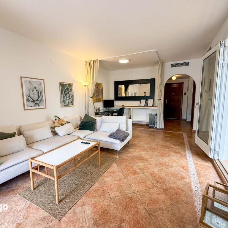 Modern Family Townhouse - Pool - CAM01 - Casa Unifamiliar de 3 dormitorios - 3
