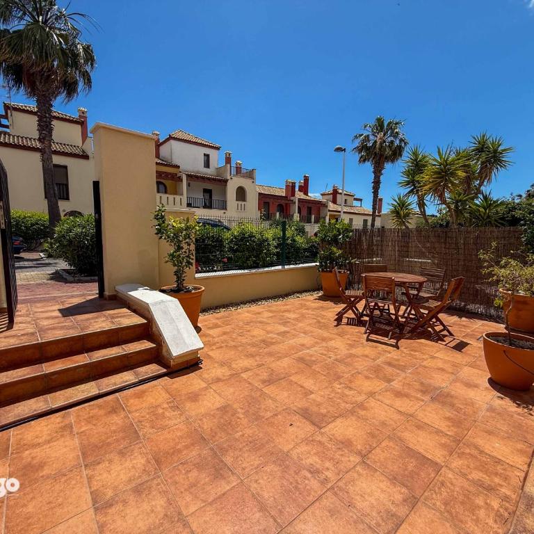 Modern Family Townhouse - Pool - CAM01 - Casa Unifamiliar de 3 dormitorios - 13