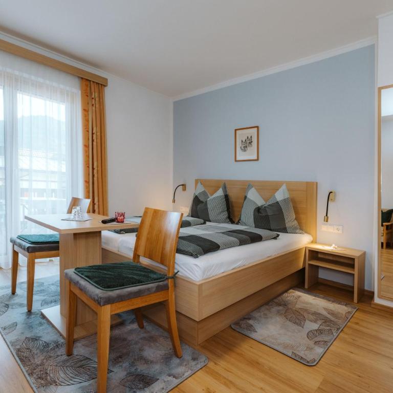 Haus Lackner am Weissensee in Kärnten - Doppelzimmer mit Balkon - 20