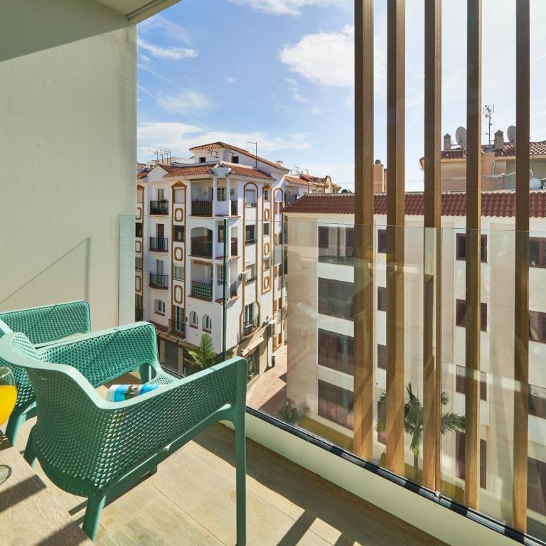 Hostal Sol y Miel - Habitación Triple con terraza - 8