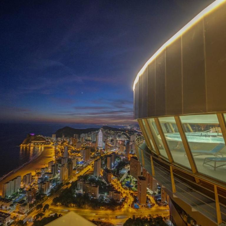 Intempo 16D by Costa Activa Rentals - Two-Bedroom Apartment with Sea View - 80