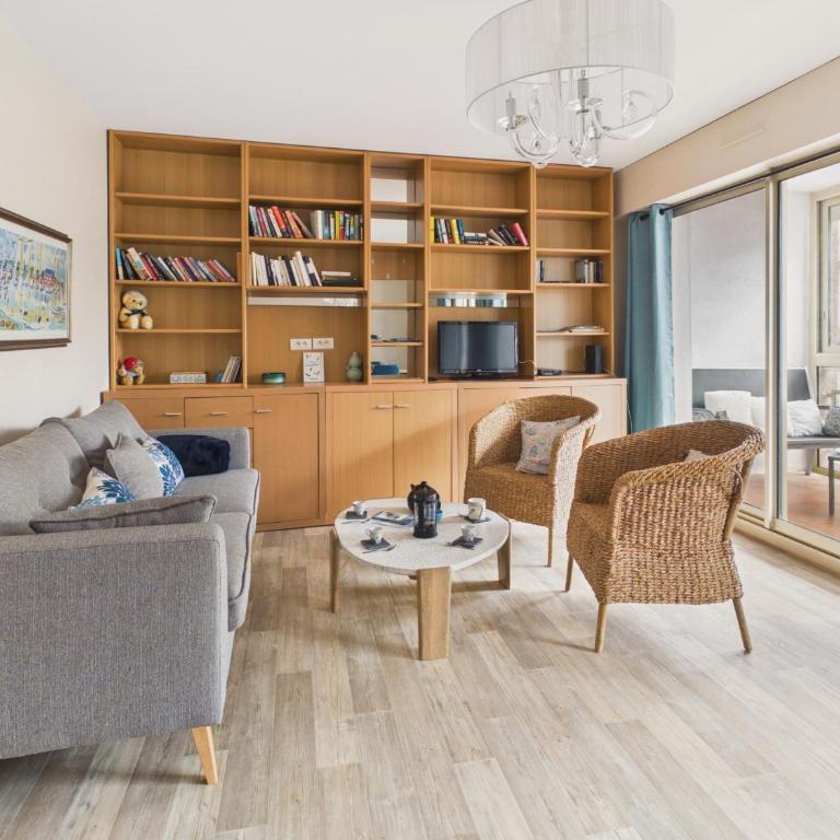 Plage à 150 m, appart plein centre pour 4 - Appartement - 1