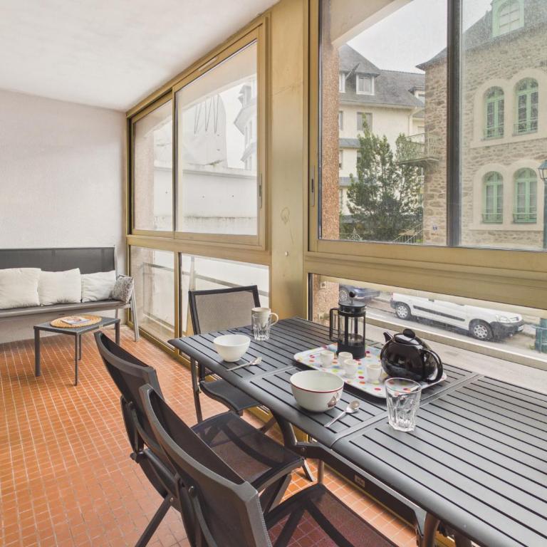 Plage à 150 m, appart plein centre pour 4 - Appartement - 10