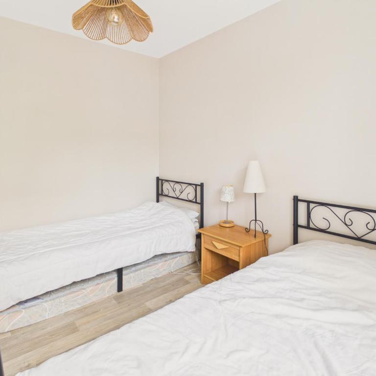 Plage à 150 m, appart plein centre pour 4 - Appartement - 13
